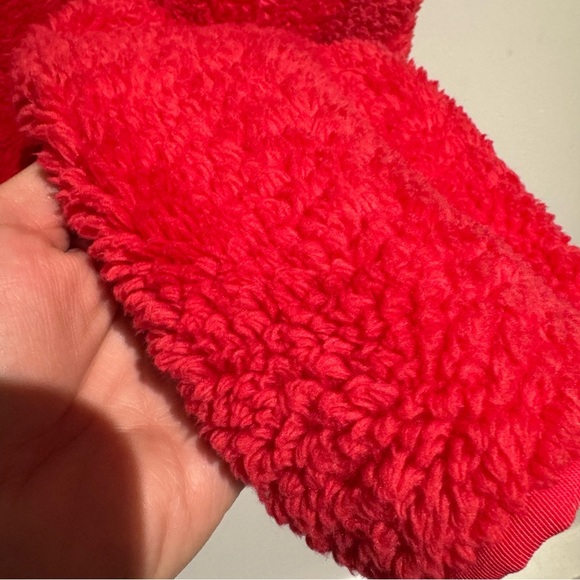 All in Motion Women’s Vibrant Red Fleece Pullover with Pockets. Size Large - Picture 8 of 9